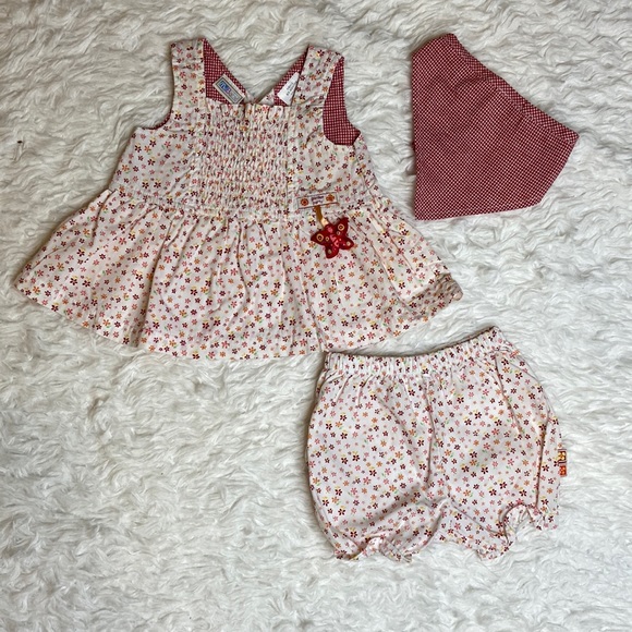 McBaby Floral 0-3 months Three Piece Set - Picture 2 of 12